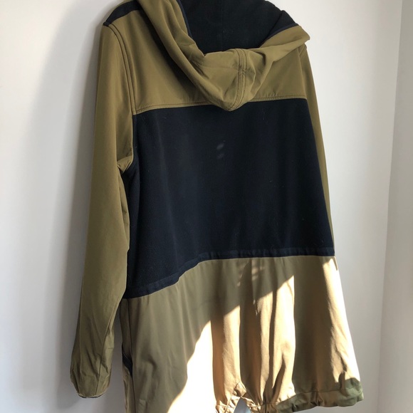 WW Track Jacket - Picture 8 of 8